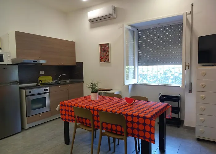 Collage * Scauri (Lazio)